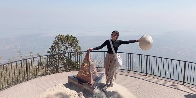 Leo núi Bà Đen Tây Ninh